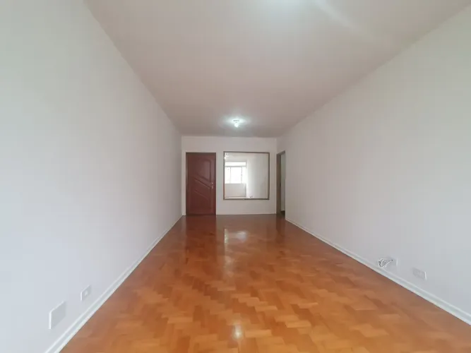 Ótima Oportunidade Apartamento com varanda e vista para Locação com 108m² sendo 02 Dormitó