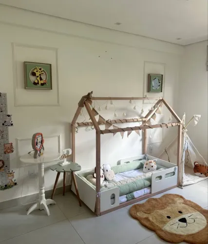Cama Montessori (com colchão)