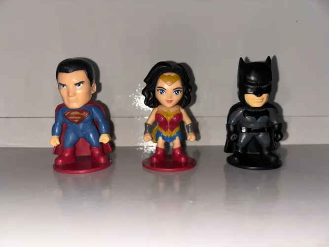Coleção Miniaturas Bobs Batman vs Superman 