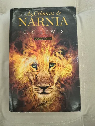Às crônicas de Nárnia volume único de 2011 usado