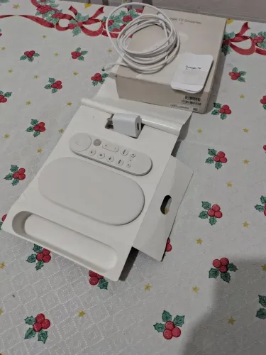 TV 4K ESSA É TOP. 700 REAIS.