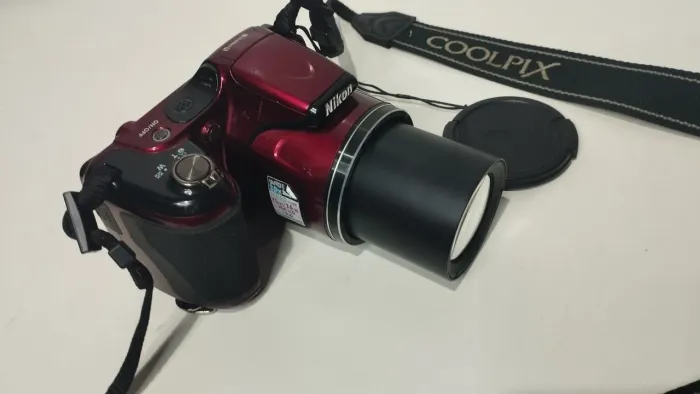 Câmera Nikon Coolpix Vermelha Modelo:L820 R$:400 Reais 