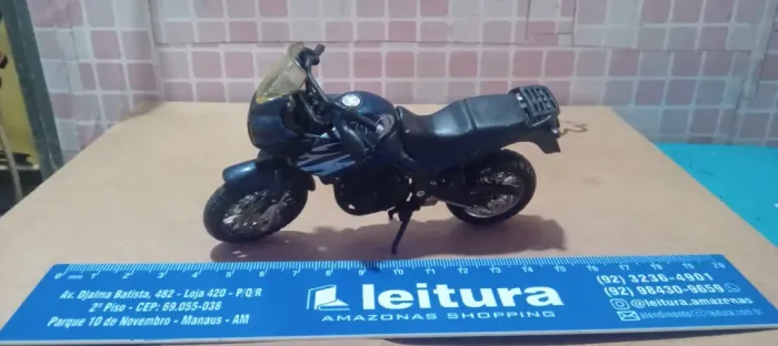 miniatura de moto.