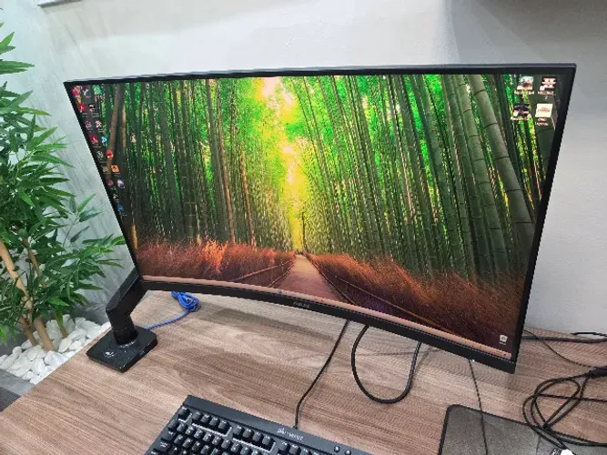 Monitor Asus TUF Gaming 31,5" WQHD 165 Hz 1ms HDR10 Curvo VG32VQ1B