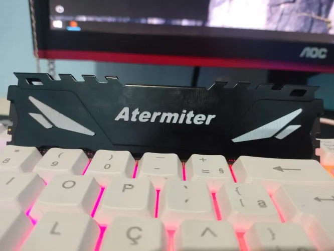 ? Memória RAM Atermiter 16GB DDR4 2400MHz - R$ 550
