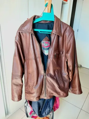 JAQUETA 100% COURO MARROM VINTAGE ANOS 90 BW KROMOS