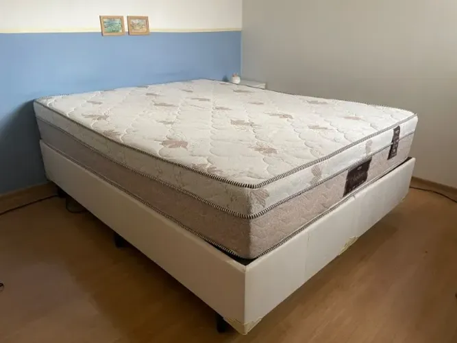 Cama Queen 1,58x1,98 (Colchão e Box)