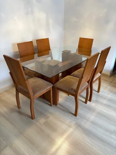 Mesa 6 cadeiras