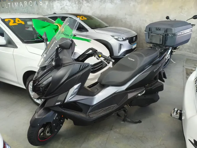 Cruisym 300 ano 2023