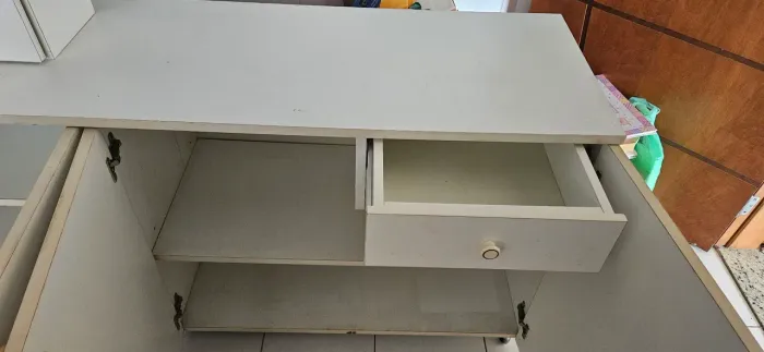 Armario grande em mdf com gaveta interna