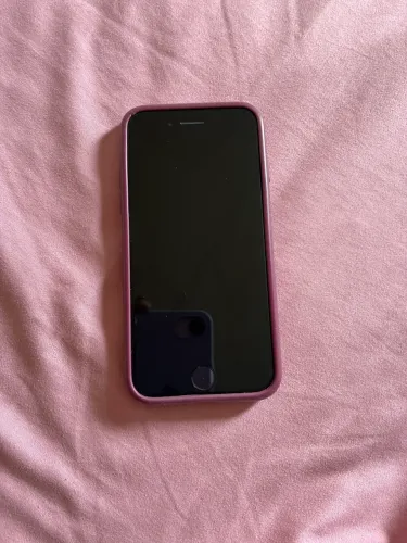 iPhone SE 2020 em ótimo estado