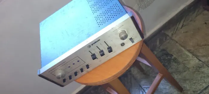 Amplificador Gradiente Lab 75