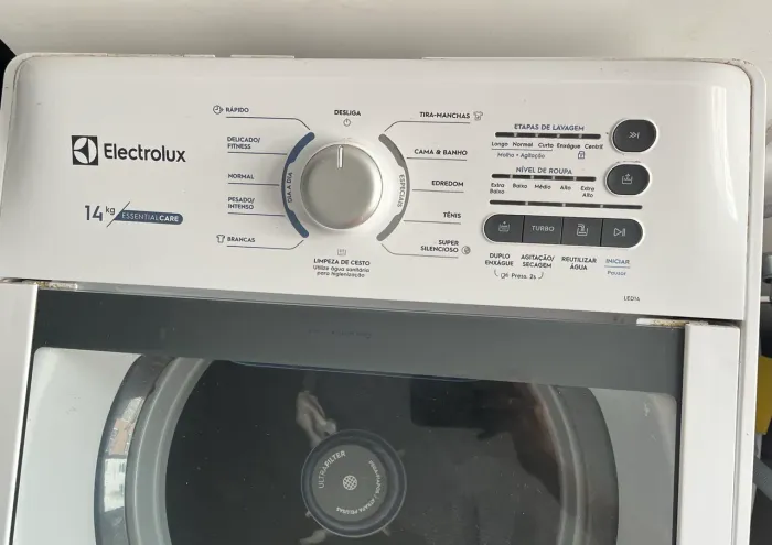 Máquina de Lavar Electrolux 14 kg Essential Care