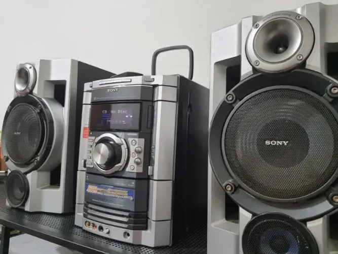 Micro system sony gn-660