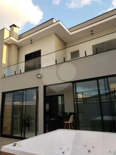 Casa com 3 suítes