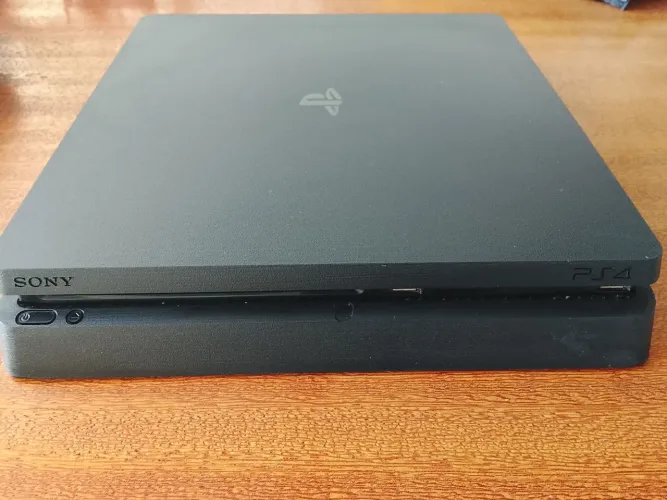 Play Station 4 1TB