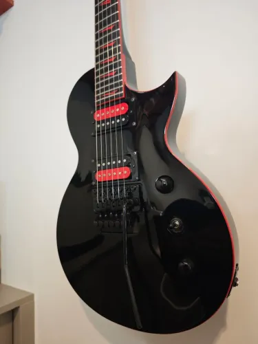 Guitarra Kramer Assault 220 Les Paul Floyd Rose
