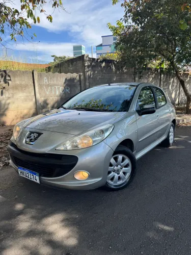 Peugeot 207 XR Sport 1.4 Flex 8V 5P 2010
