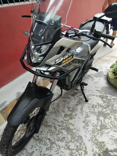Moto sahara 300 bem conservada único dono