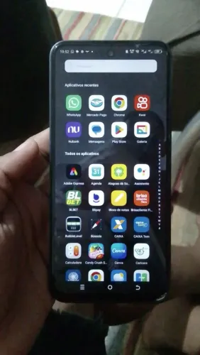 Vendo celular técnico spark com carregando e caixa todo bom