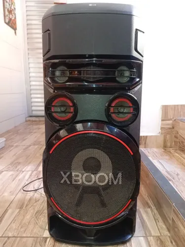 Caixa de Som Torre LG XBOOM RN7 - Muito Potente e Perfeita