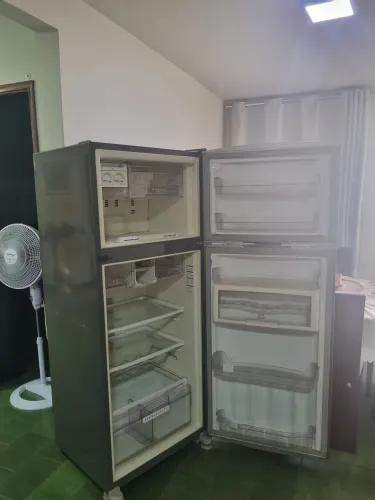 Vende-se geladeira brastemp duplex ative usada, bom estado, revisada.