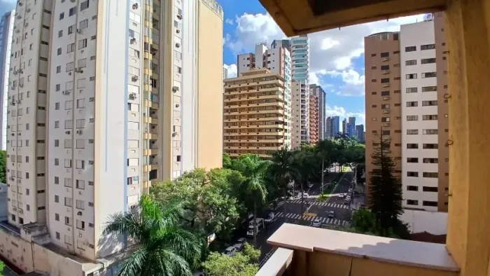 APARTAMENTO PADRÃO MOBILIADO