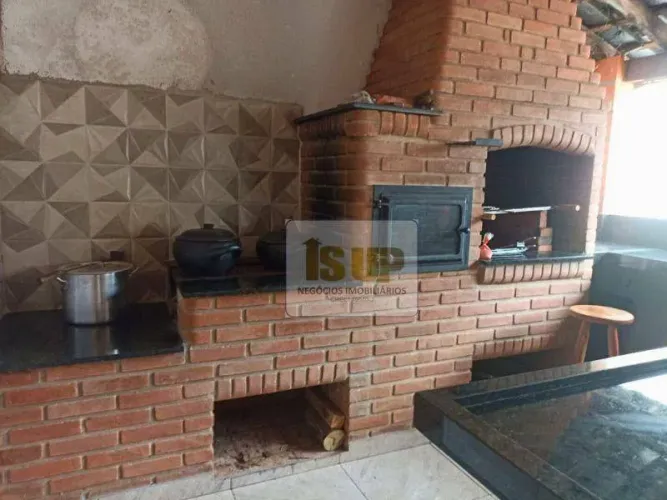 Casa com 3 dormitórios para alugar, 220 m² por R$ 6.300,00/mês - Jardim Ypê - Paulínia/SP
