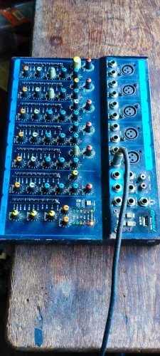 Mesa de som oneal DMX 50 sem uso pra vender ou trocar por algo do meu interesse