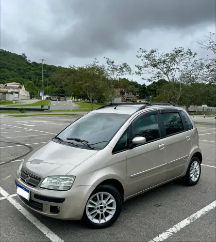 Fiat Idea ELX 1.4 MPI Fire Flex 8V 5P 2009