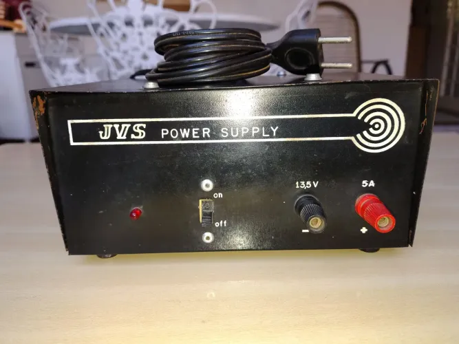 Trafo fonte 110/220 para 13,5 volts x 5 amperes