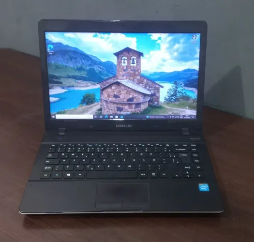 Notebook Samsung (muito conservado)