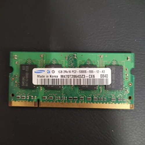 Memória RAM Notebook Samsung 1GB DDR2 667MHz PC2-5300S