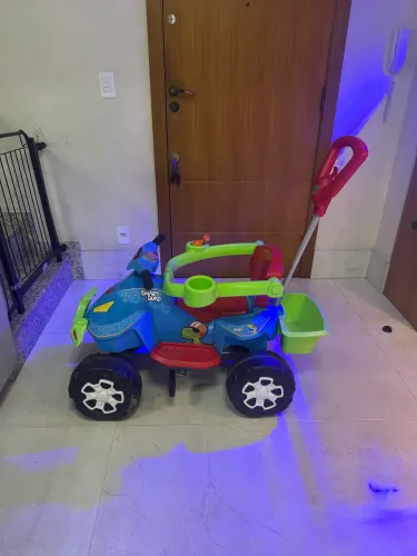 Vendo Quadriciclo infantil bandeirante