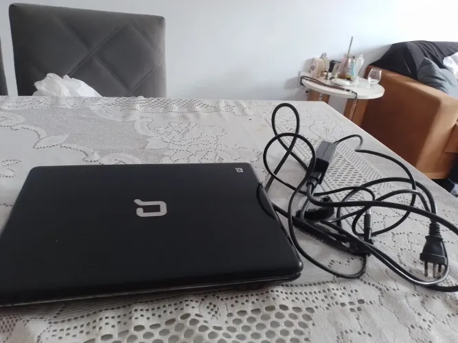 Notebook Compaq Presario CQ40 com Fonte