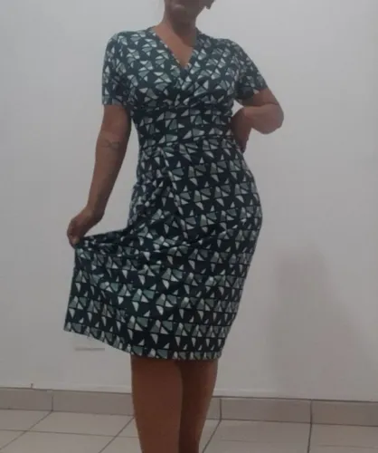 vestido midi estampa poliéster e elastano veste 38 ao 42