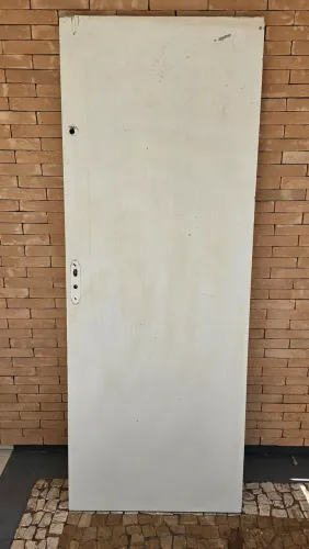 Porta 80cm doação
