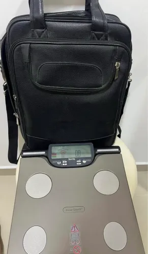 Balança bioimpedância Tanita BC601