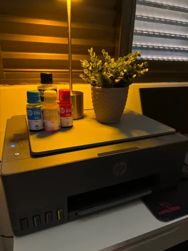 Vendo impressora da HP Smart Tank 584 - 4 Cores?