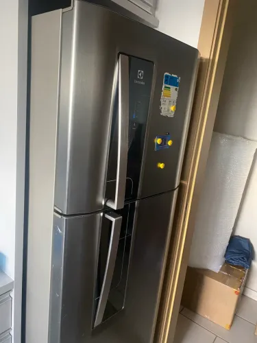 GELADEIRA ELECTROLUX 320L