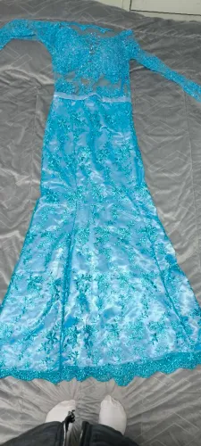 Vestido de Festa Longo Sereia Azul Turquesa - Renda e Brilho