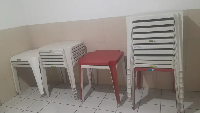 Mesas seminovas
