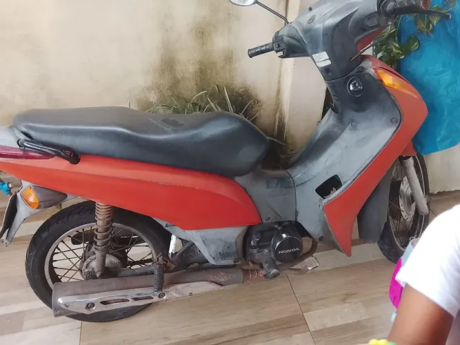 Biz 2013 100cc só p r0da