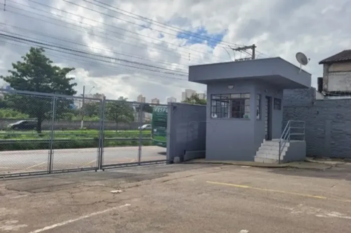 Galpão para Locação com Estacionamento em Jundiaí / SP