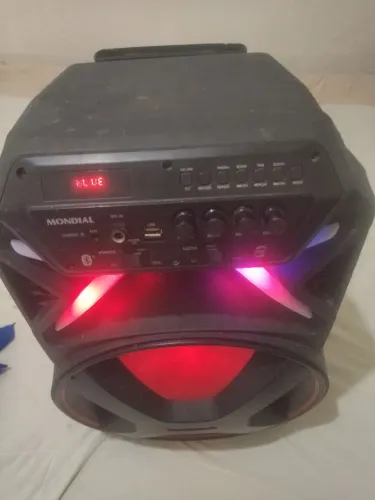 Caixa de som Bluetooth mondial 