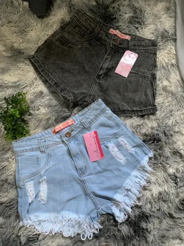 Short jeans