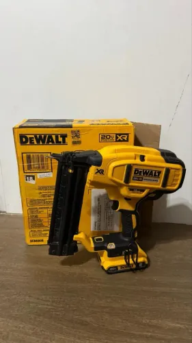 Pinador Dewalt 20v 