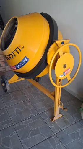 Betoneira Prime 400L 4P 2Cv Mono Menegotti