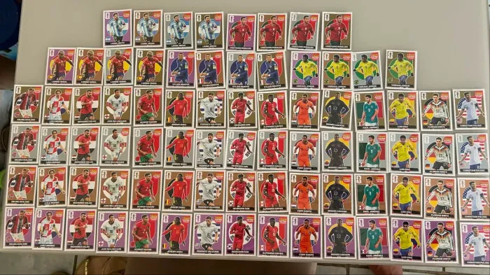 Legends, Álbum 2018 completo e Cards.