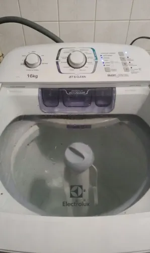 Vendo máquina de lavar roupa 16kg 220v